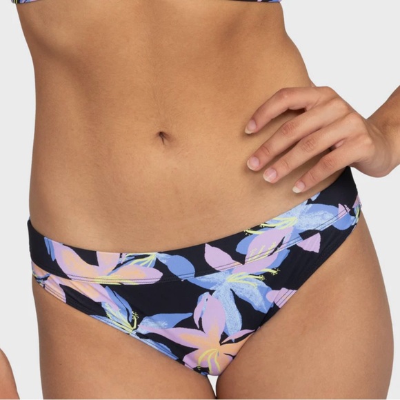 Roxy Active Printed Bikini Bottoms, ANTHRACITE KISS - Picture 1 of 5
